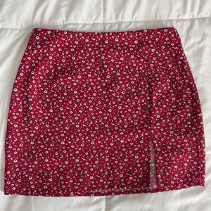 Red floral mini skirt SHEIN size S